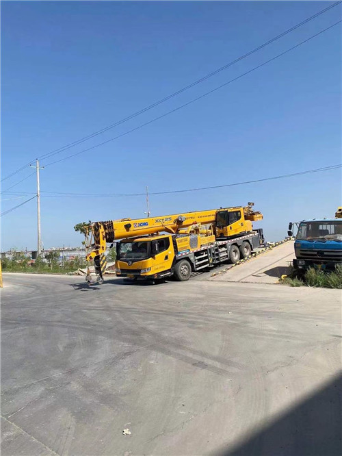 华容县吊车作业时，可能会产生哪些额外收费项目？