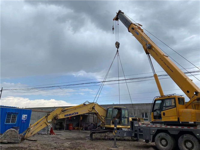 华容县25吨吊车的工作半径是多少？