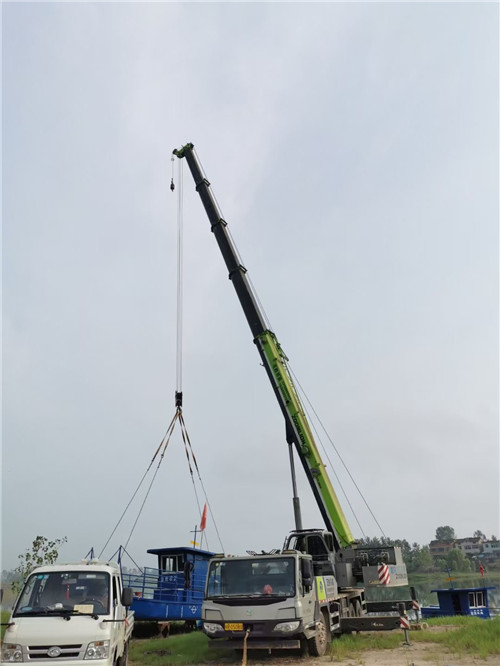 华容县桥梁建设吊装案例